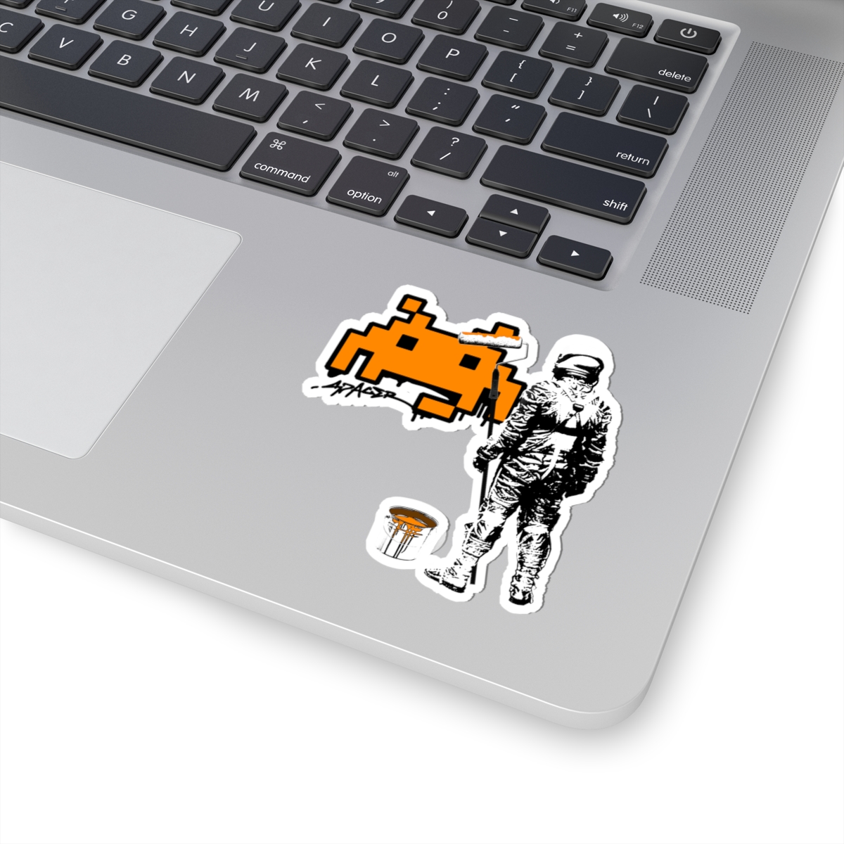 RETRO ALIEN - Image 2